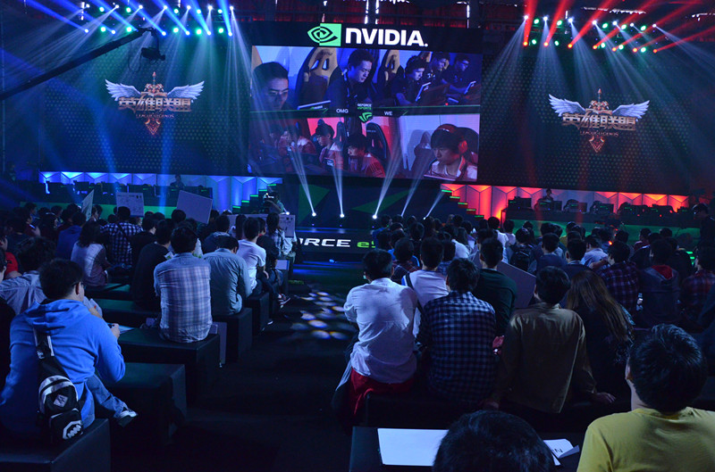 1月15日下午15：00，2023英雄联盟职业联赛（LPL）春季赛第一周第二天的比赛即将到来